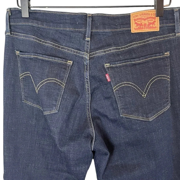Levi’s Women’s Size 10 Classic Bootcut Jeans - Picture 6 of 7